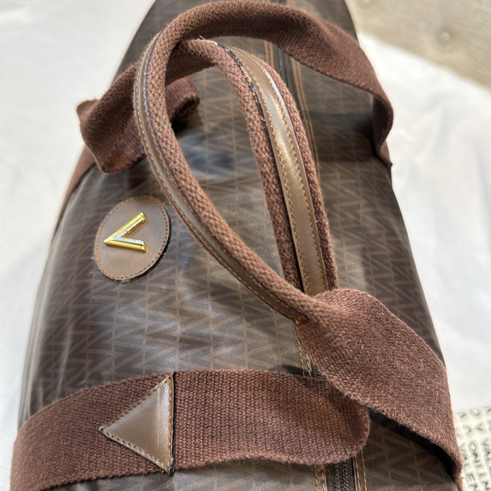 Authentic Mario Valentino weekend travel bag - Picture 9 of 14
